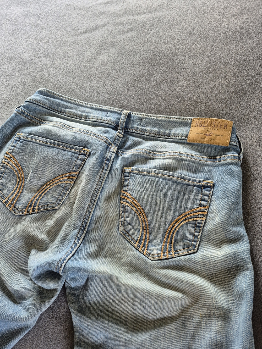Hollister Women's Light Wash Bootcut Jeans with Contrast Stitching